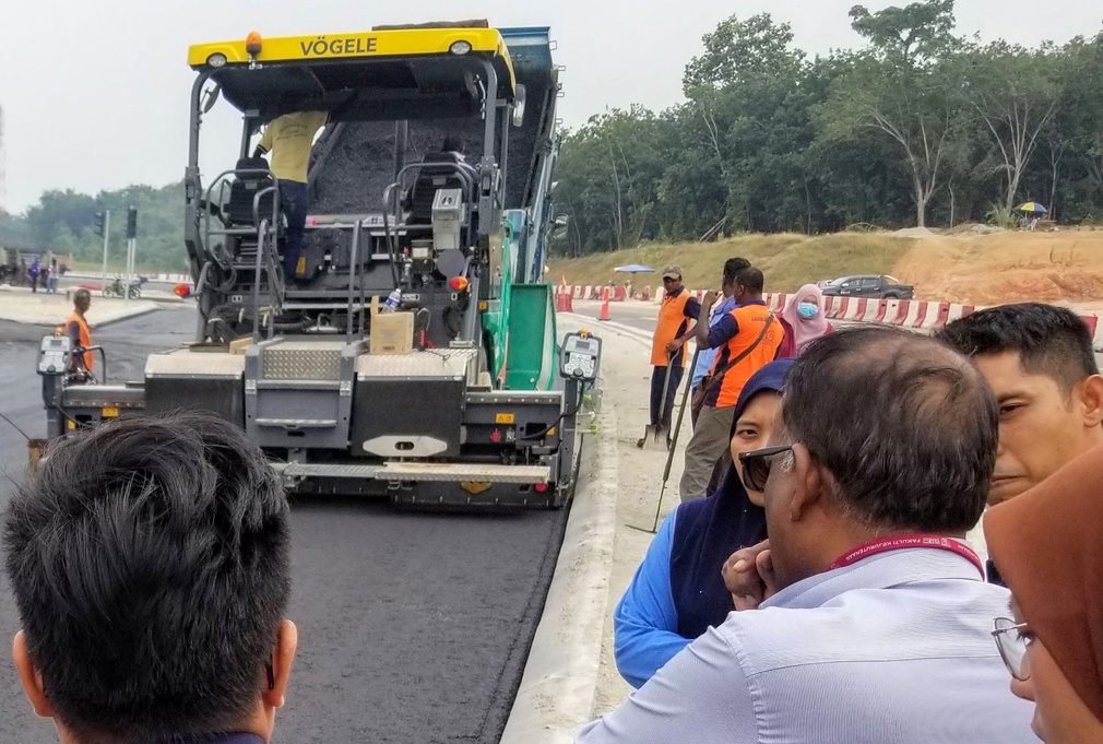 Fibre Mastic Asphalt being laid